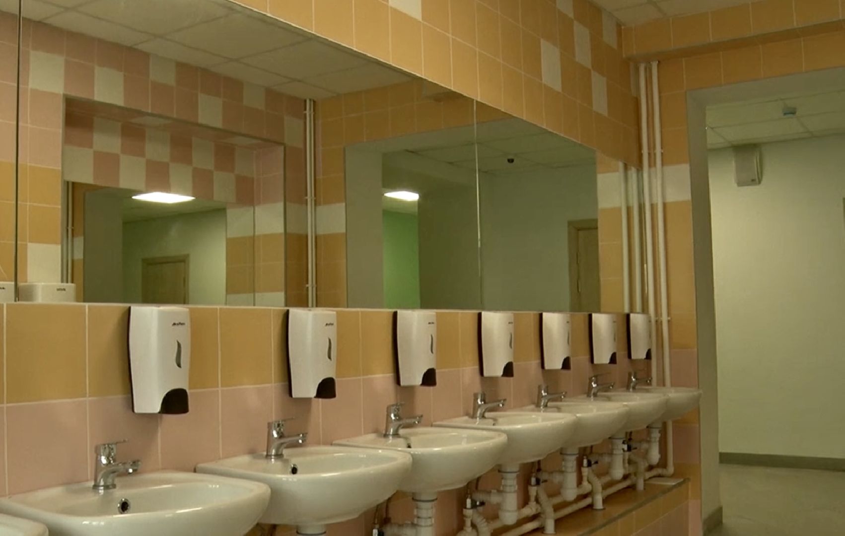 Клин, строительство, образование, общество, школы