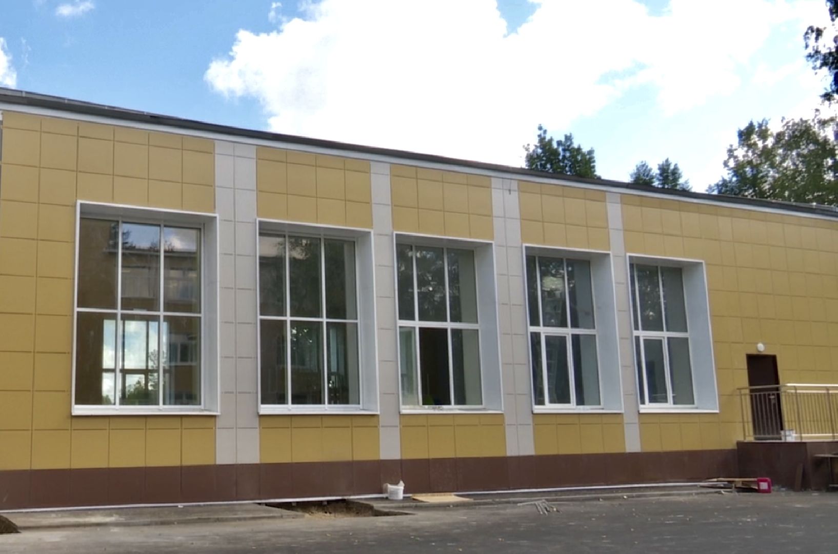 Клин, строительство, образование, общество, школы