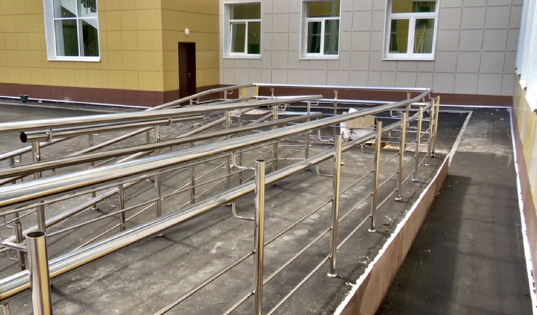 Клин, строительство, образование, общество, школы