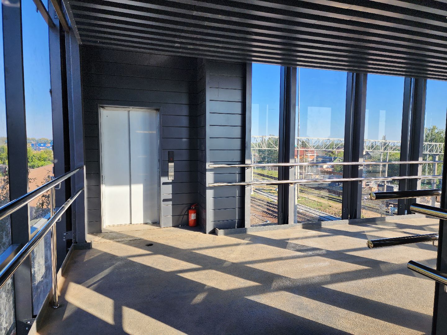 Раменское, транспорт, МЦД-3, на мосту у платформы Ипподром запустили пассажирские лифты