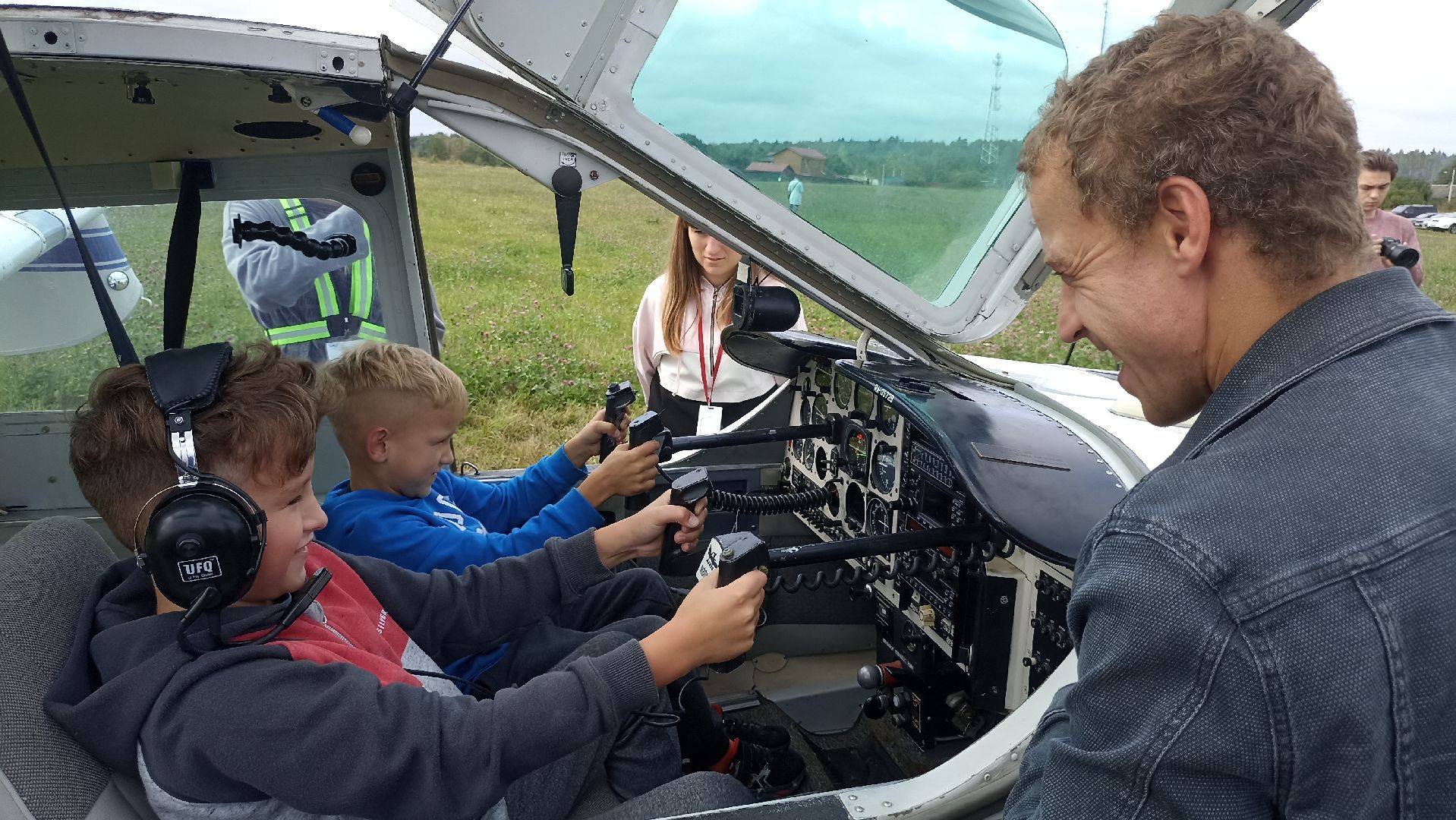 Серпухов, Подмосковье, аэродром, президентский грант, самолеты