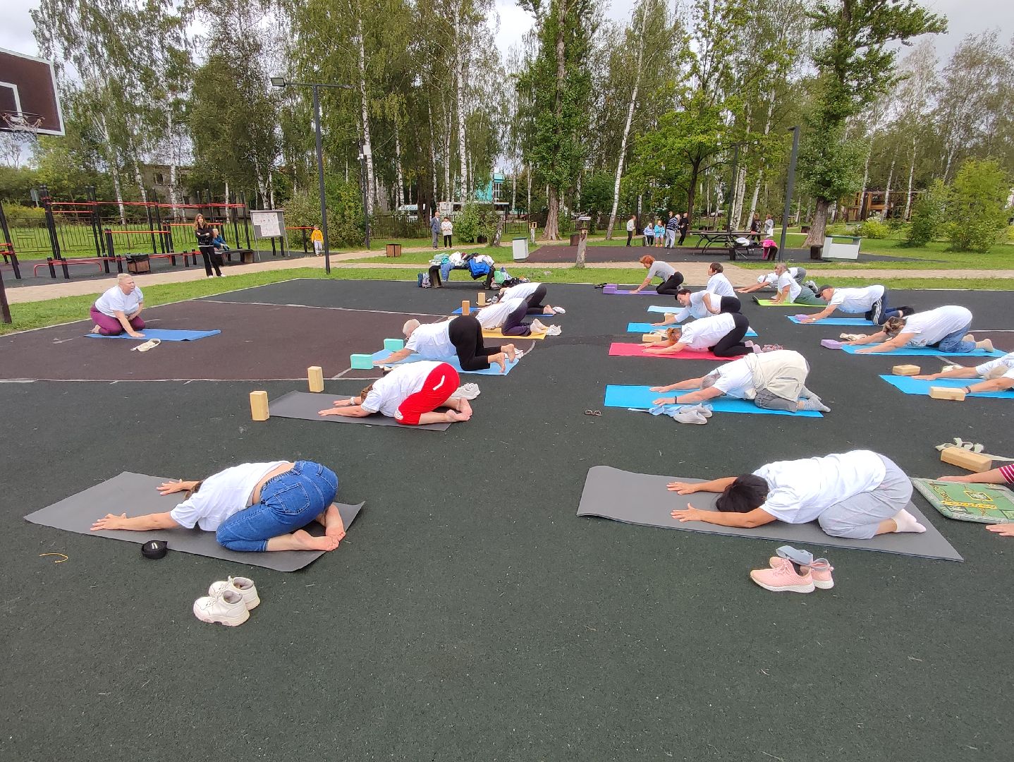 #йога, #активноедолголетие, #потягушки, #скандинавскаяходьба, #настольныйтеннис