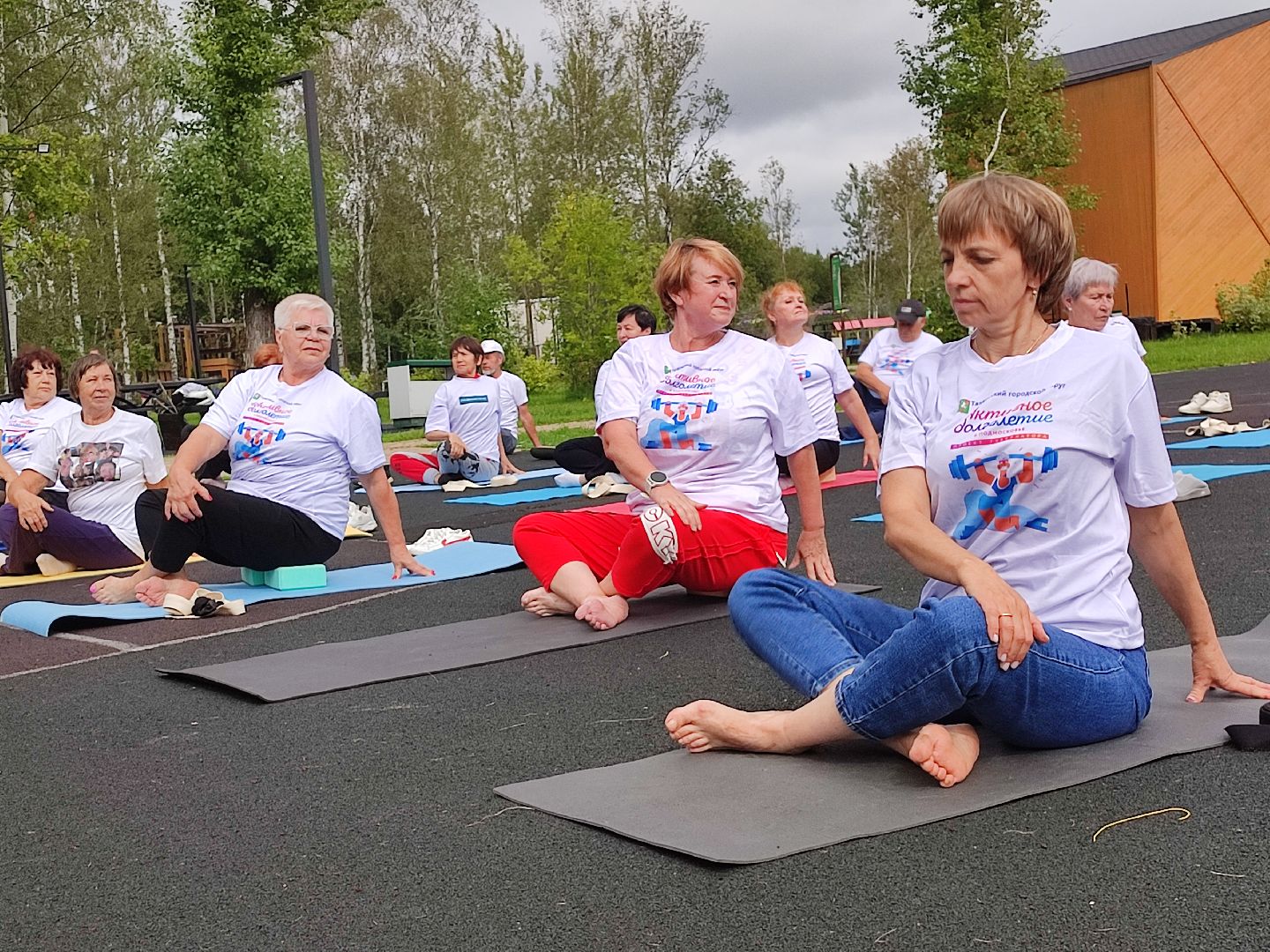 #йога, #активноедолголетие, #потягушки, #скандинавскаяходьба, #настольныйтеннис