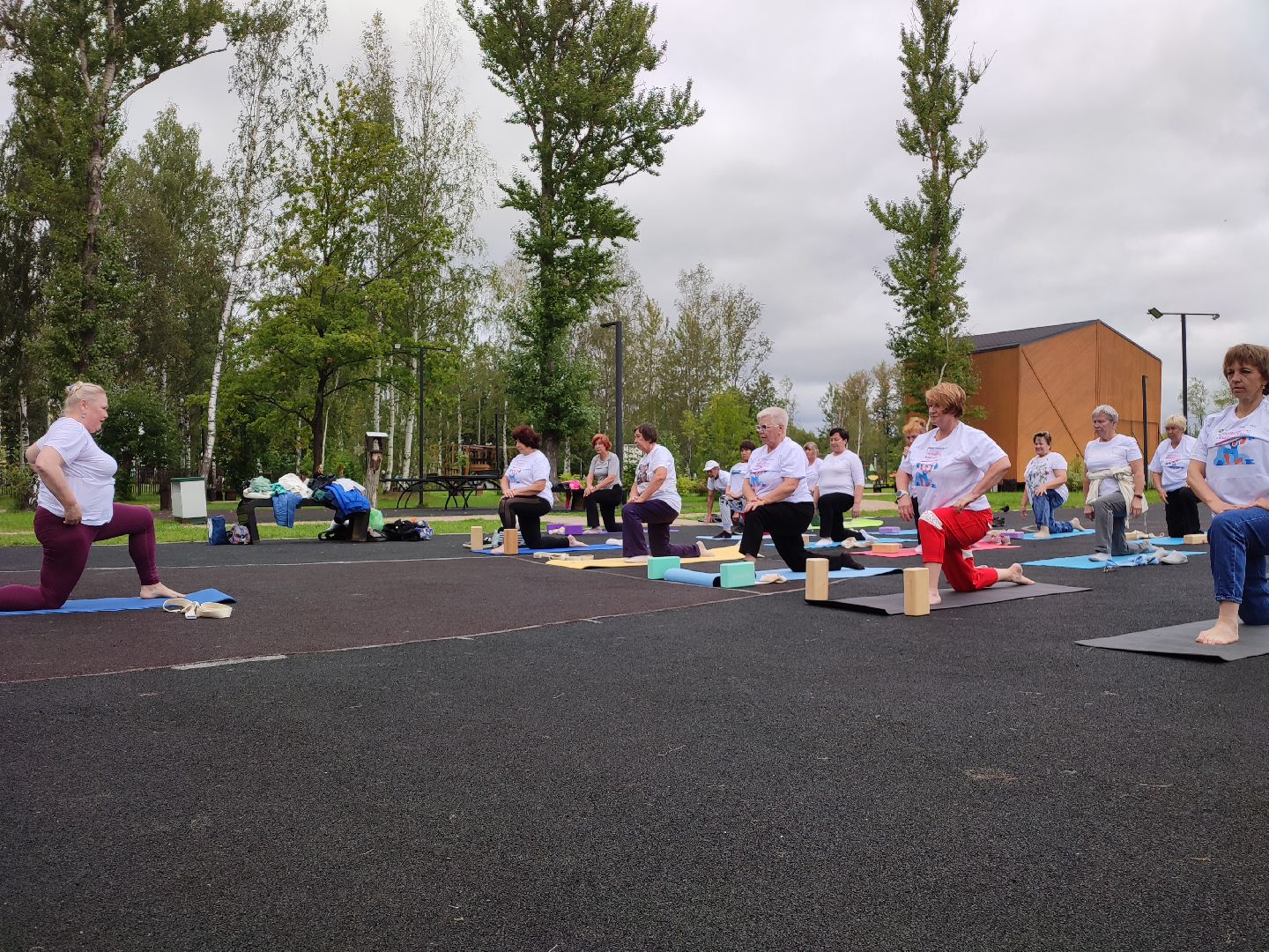 #йога, #активноедолголетие, #потягушки, #скандинавскаяходьба, #настольныйтеннис