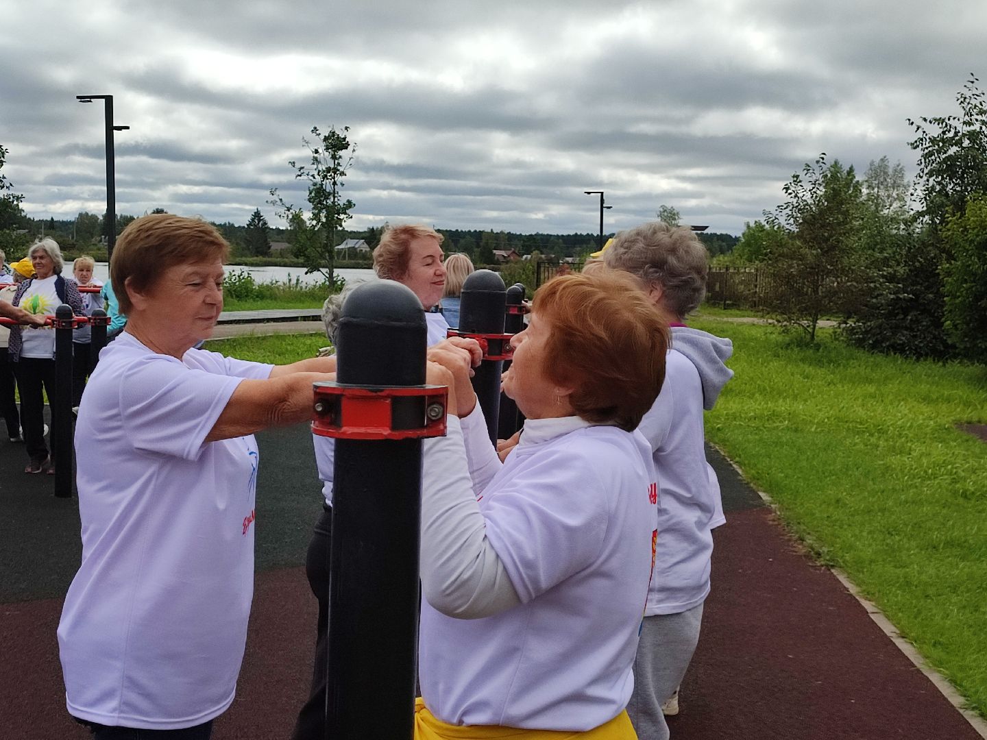 #йога, #активноедолголетие, #потягушки, #скандинавскаяходьба, #настольныйтеннис