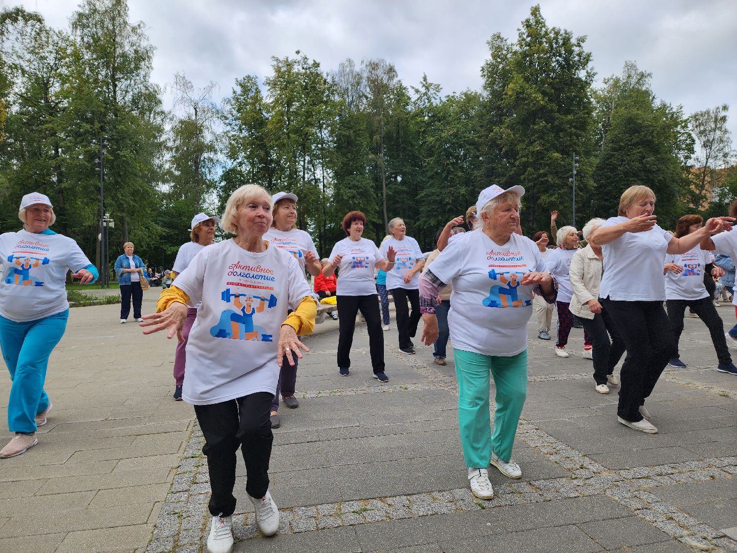 активное долголетие, танцы, коломна, егорьевск, Кривякино, зарядка долголетов,