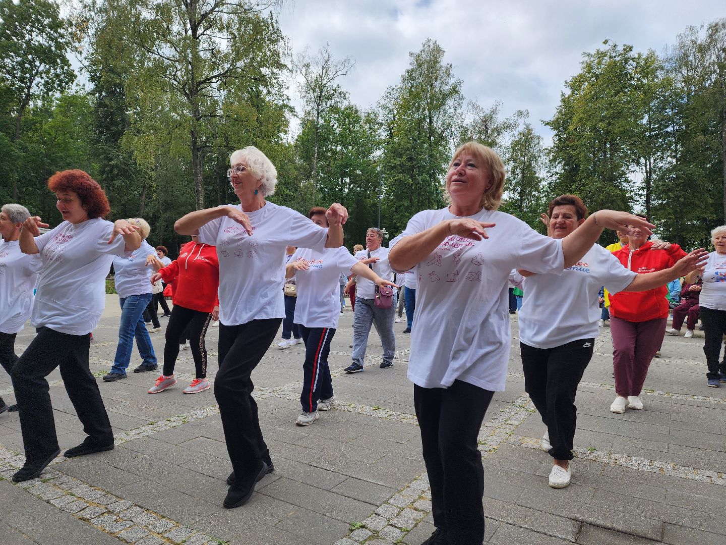 активное долголетие, танцы, коломна, егорьевск, Кривякино, зарядка долголетов,
