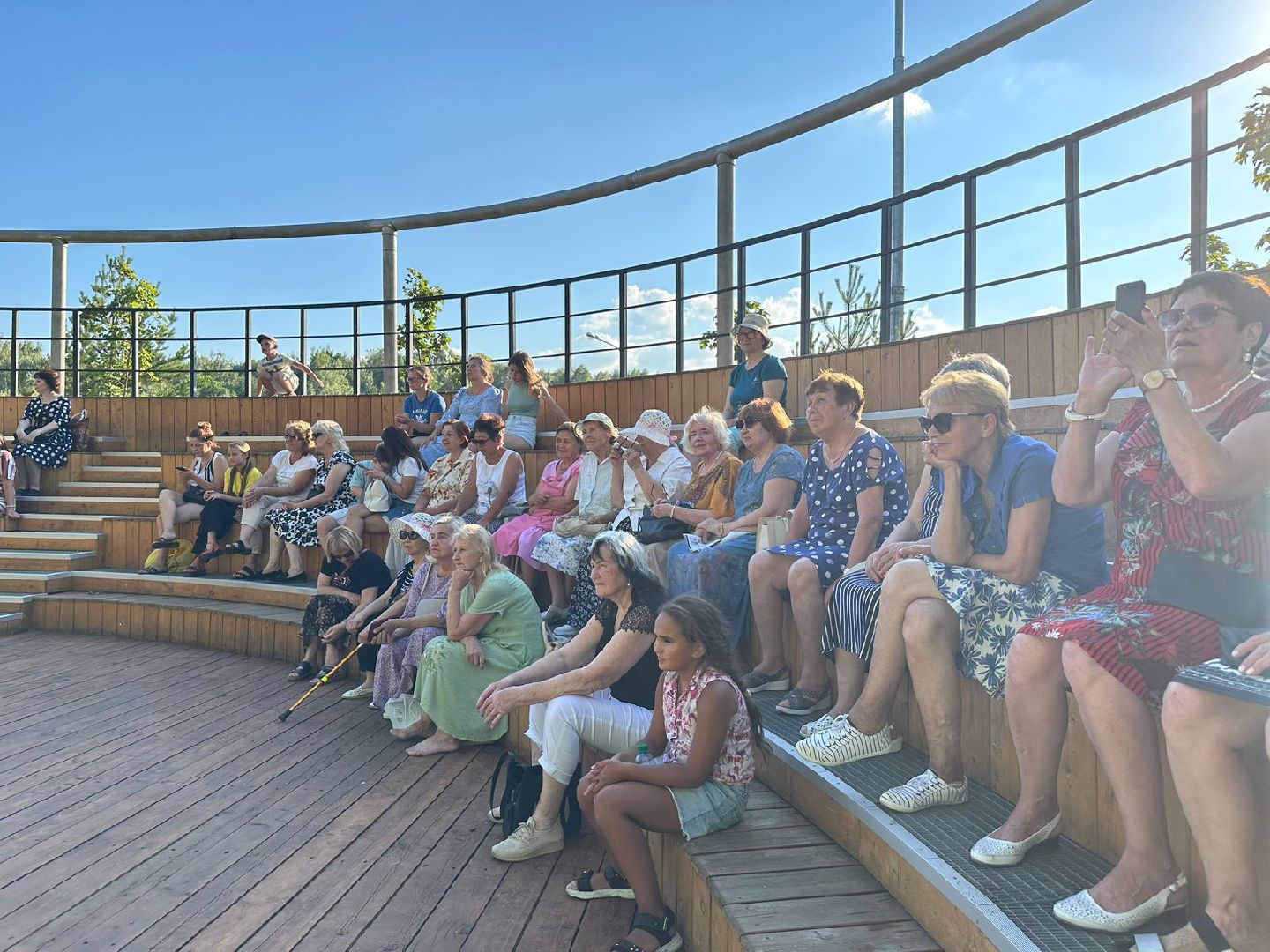 Ретро-песни в парке, коллаборация музыкальных коллективов, наро-фоминская областная больница,