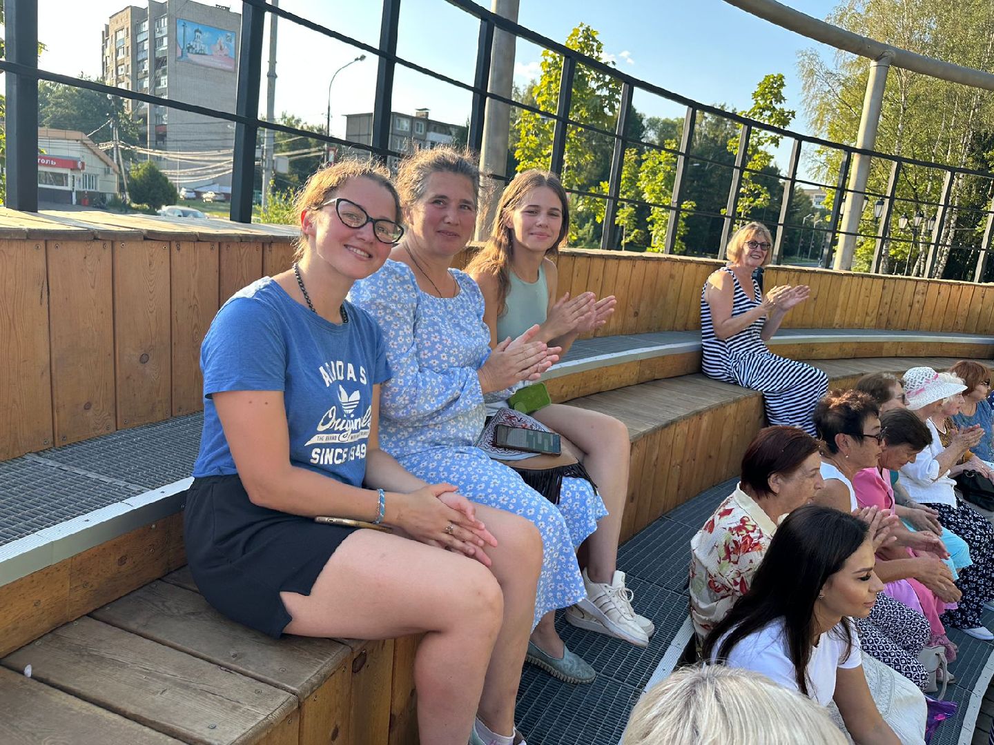 Ретро-песни в парке, коллаборация музыкальных коллективов, наро-фоминская областная больница,