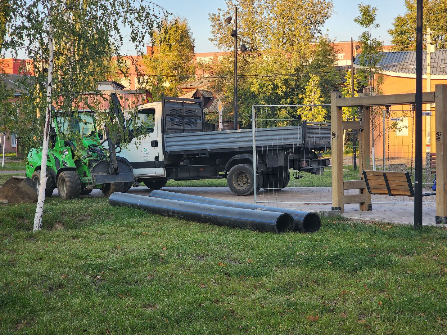 Павловский Посад, городской округ павловский Посад, люди, благоустройство, сквер, клумба, ремонт