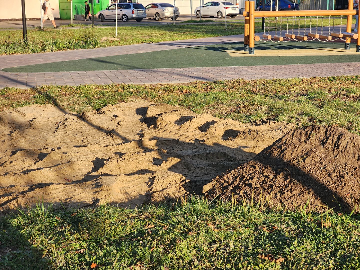 Павловский Посад, городской округ павловский Посад, люди, благоустройство, сквер, клумба, ремонт
