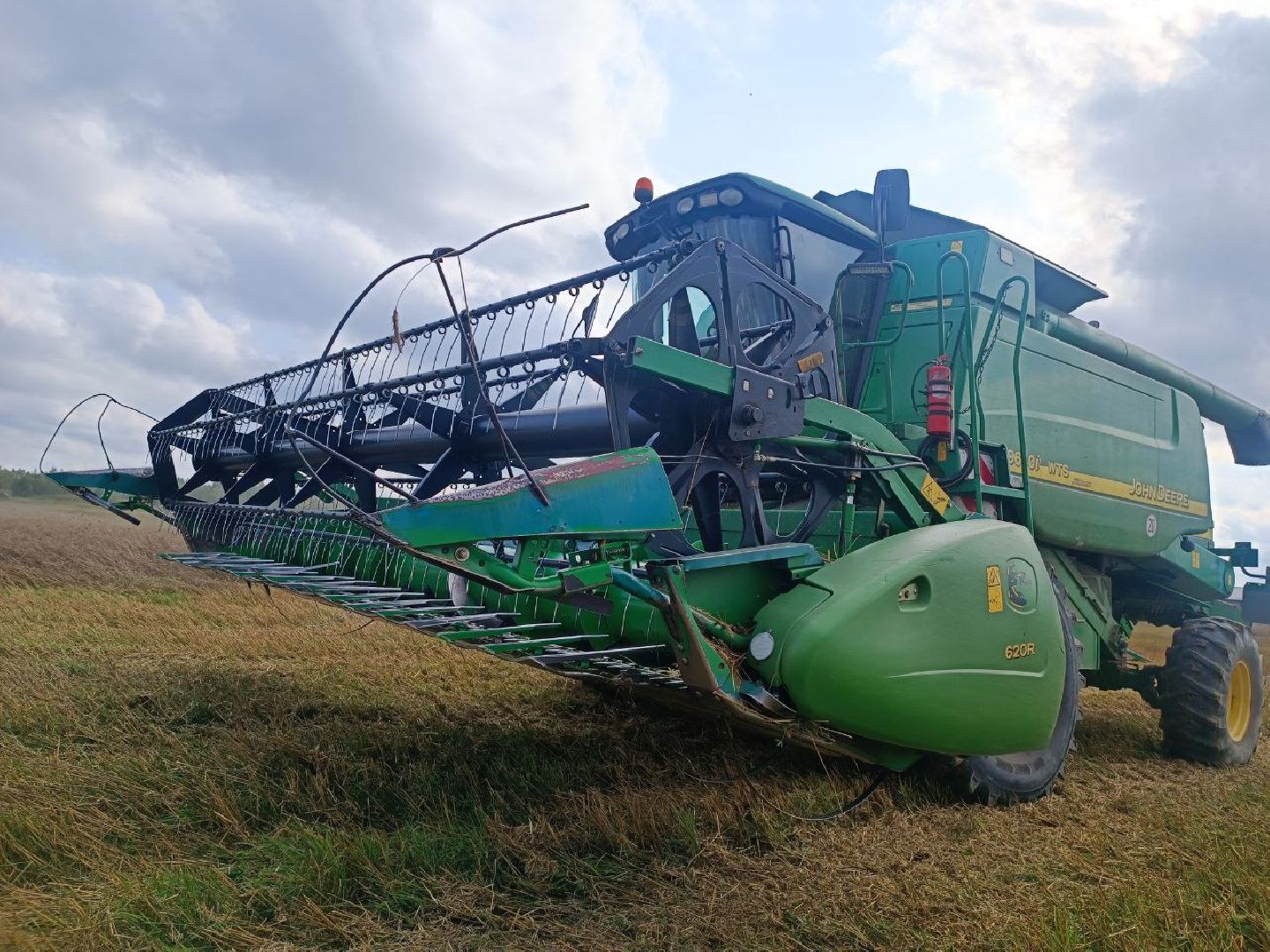 Можайск, Можайский городской округ, Подмосковье, сбор урожая, зерно, пшеница, овёс, рожь, аграрий, сельское хозяйство, агроном