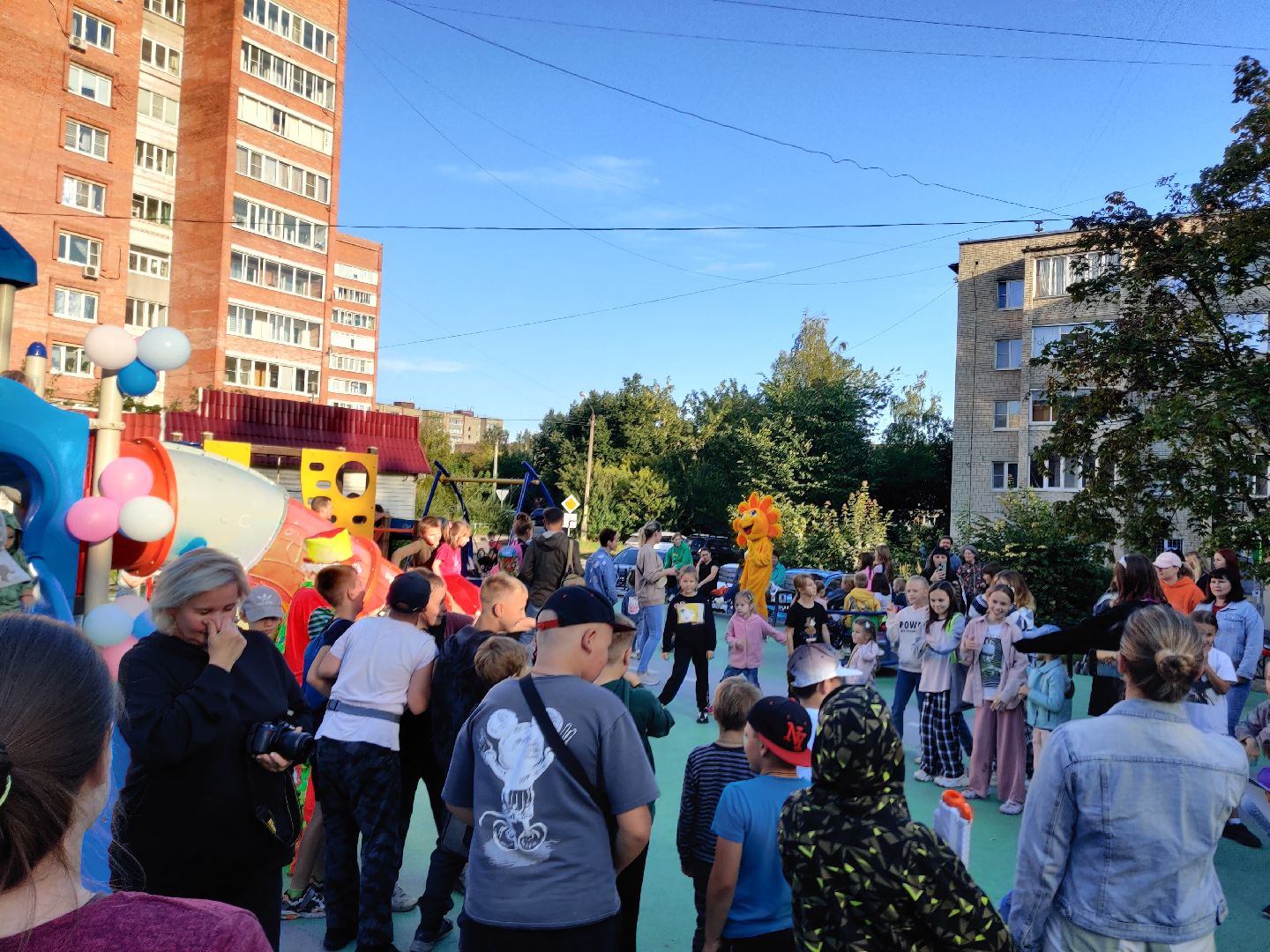 Красноармейск, Пушкинский, праздник двора, соседи