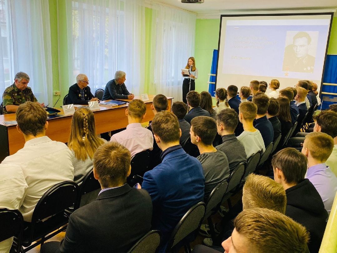 Протвино, Пущино, образование