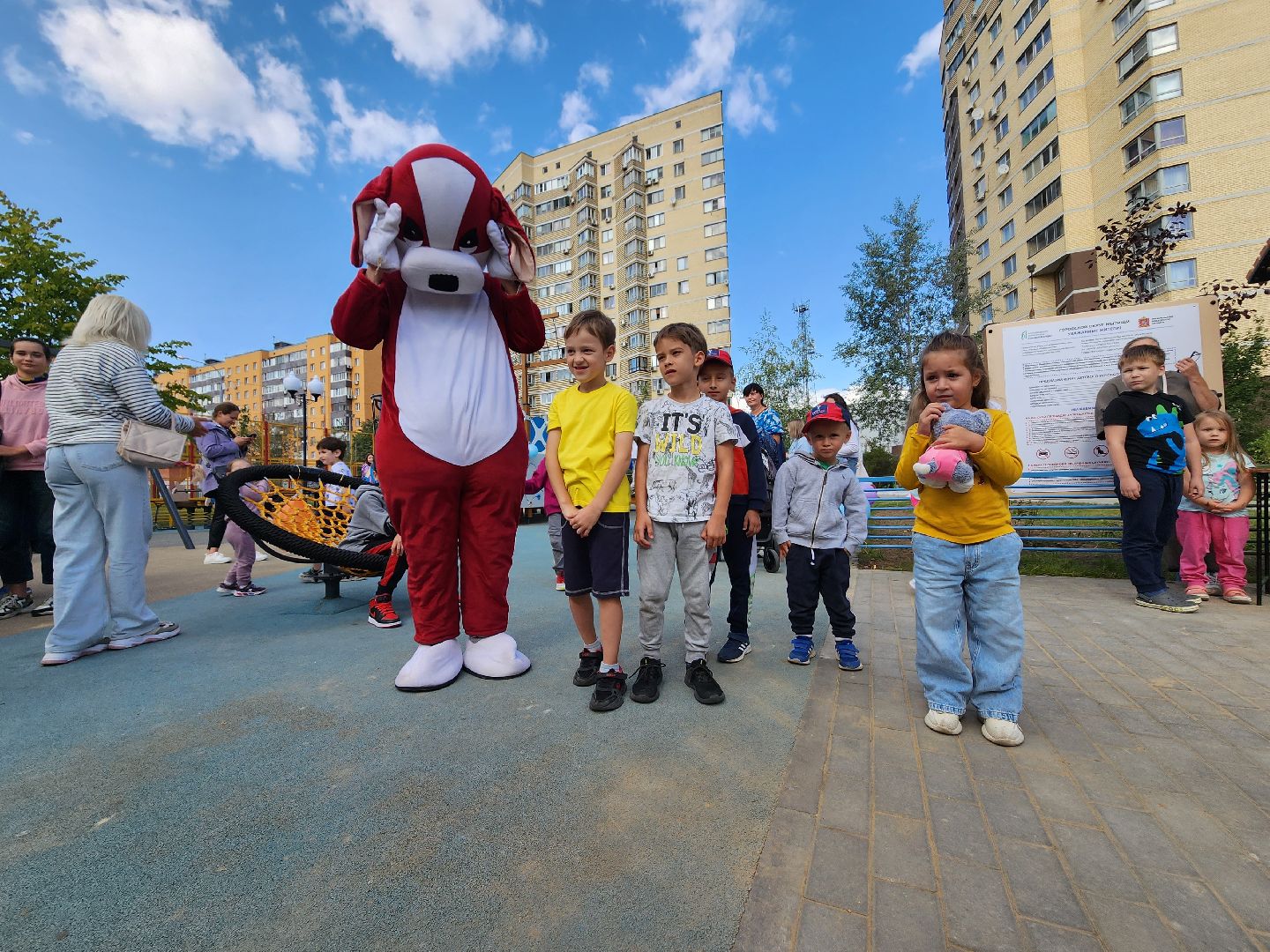 Мытищи, сквер на Колпакова, благоустройство