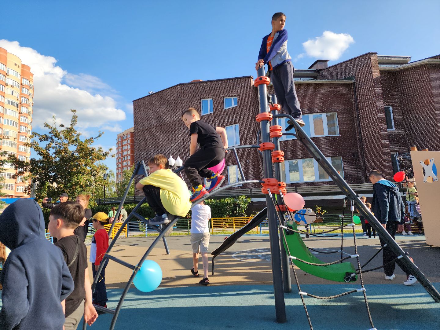 Мытищи, сквер на Сукромке, благоустройство