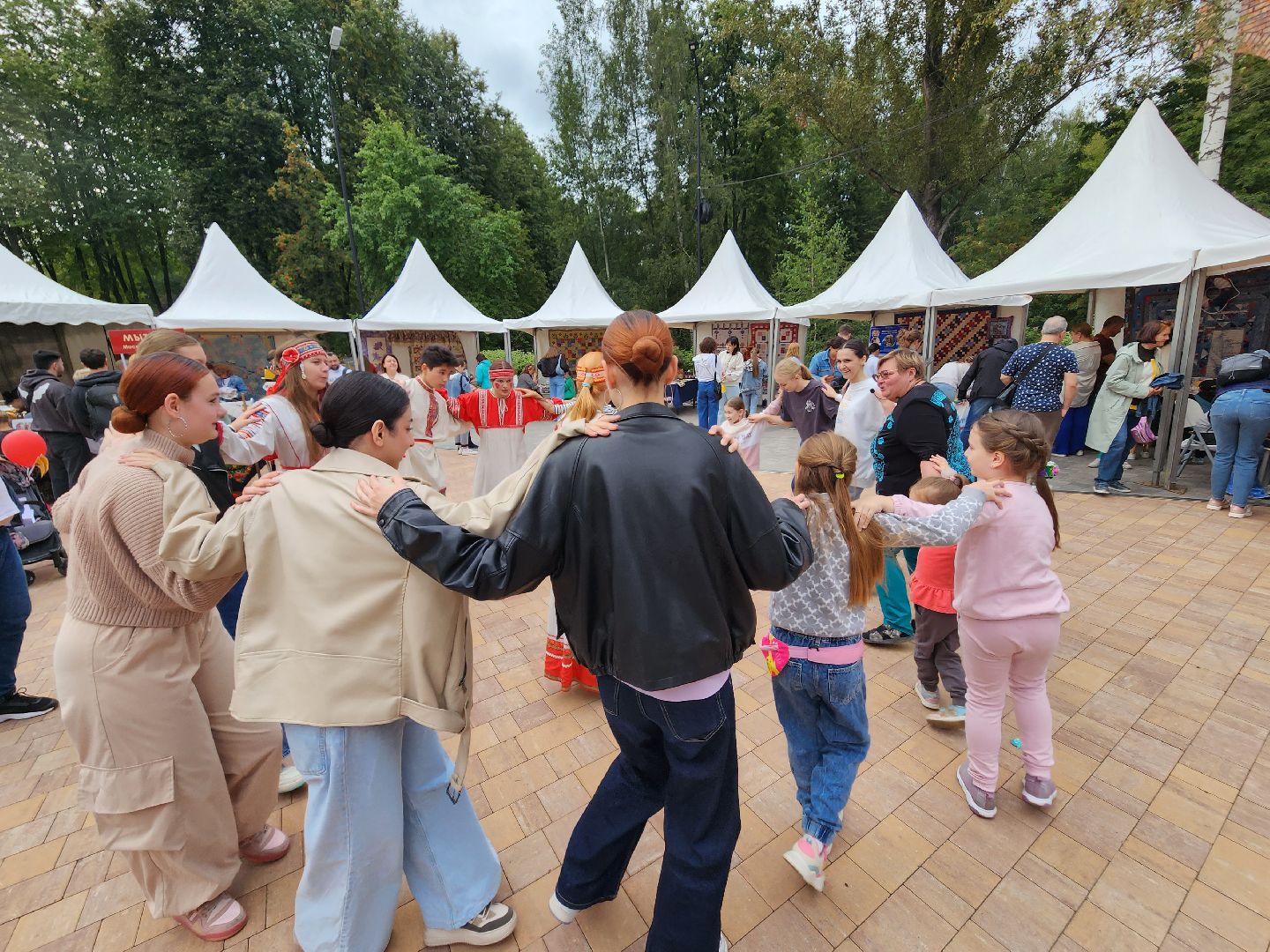 Чаепитие в Мытищах, фестиваль народных промыслов