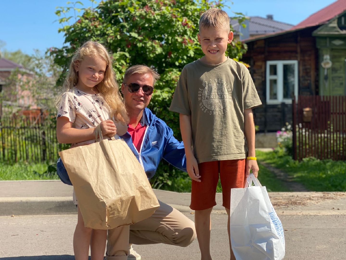 Поддержка малоимущих семей, Единая Россия, дети, Дубна