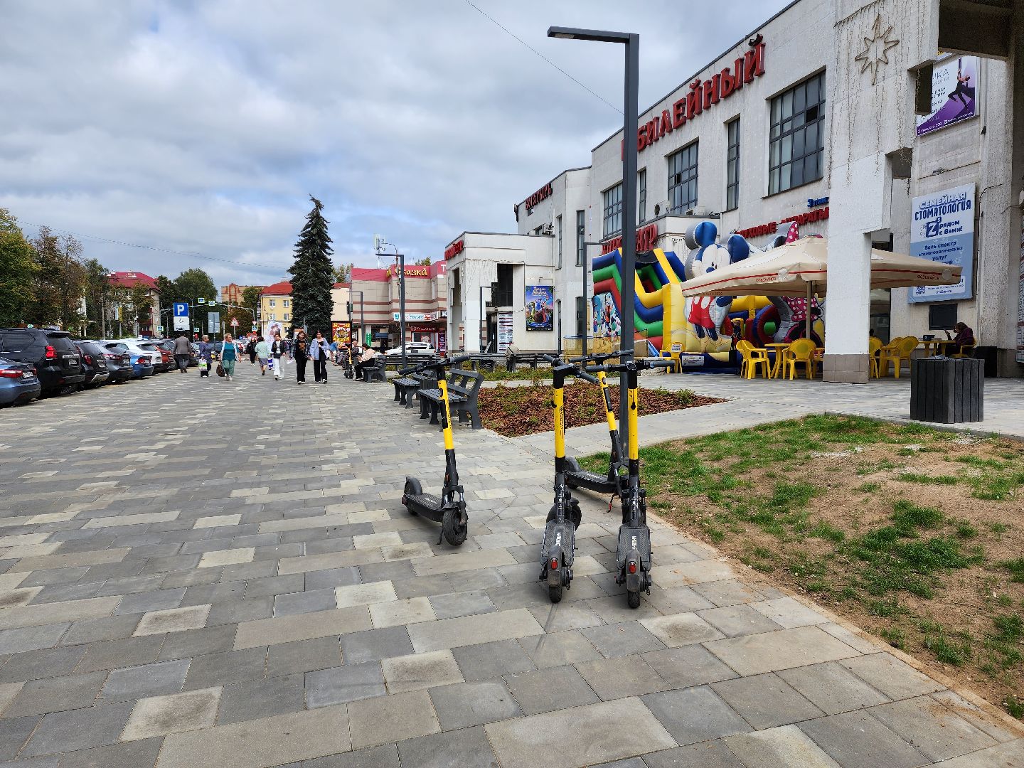 Раменское, благоустройство, площадь у кинотеатра Юбилейный