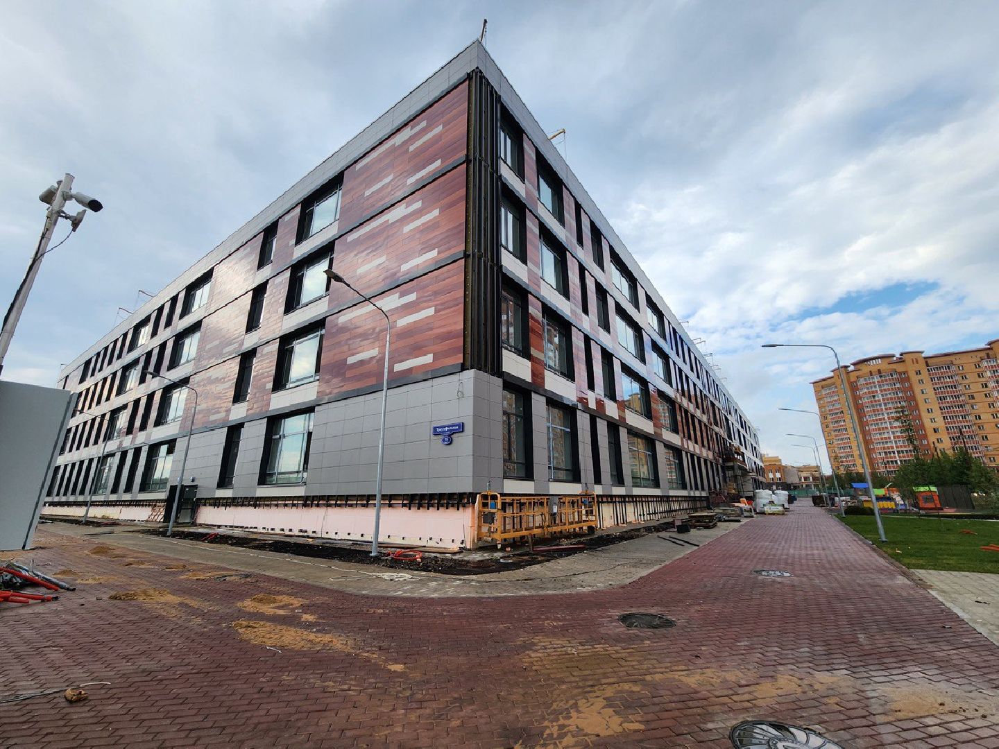 Строительство, школа, образование, Самая большая школа Подмосковья