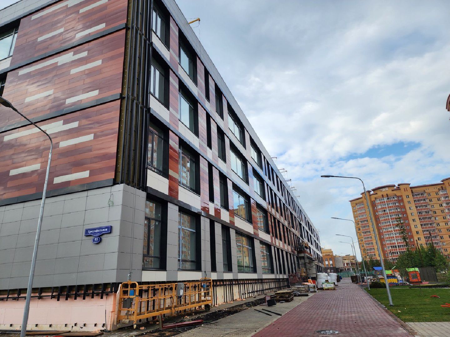 Строительство, школа, образование, Самая большая школа Подмосковья