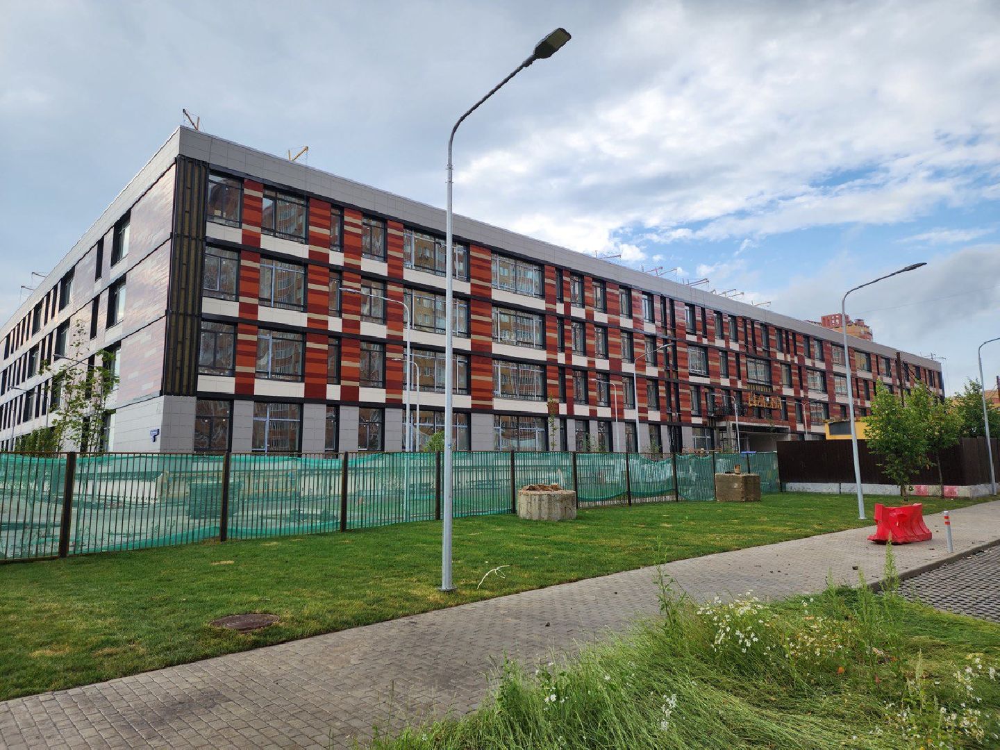 Строительство, школа, образование, Самая большая школа Подмосковья