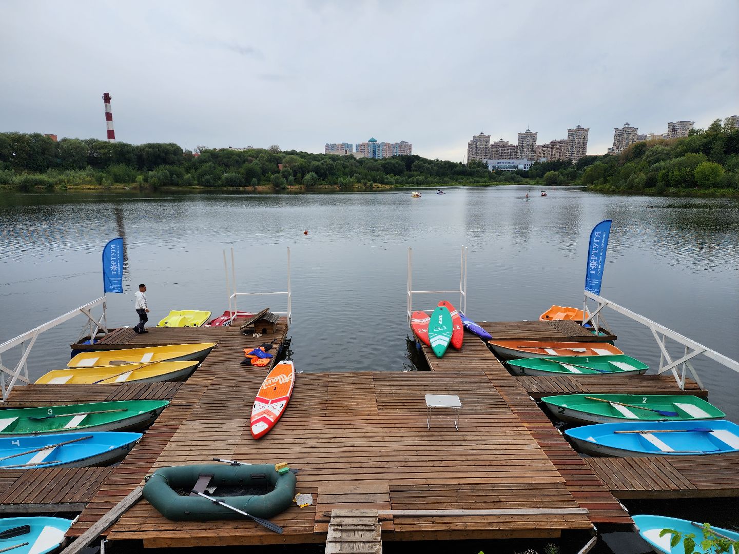 Раменское, благоустройство, новый пирс на лодочной станции на озере Борисоглебское