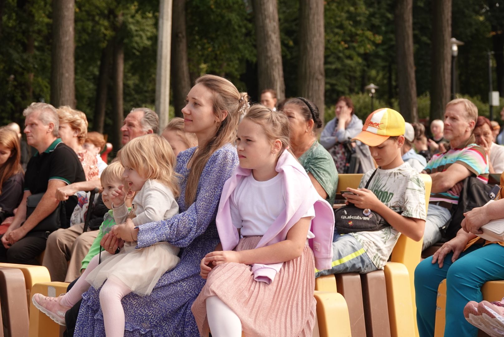 Сергиево-Посадский городской округ, Сергиев Посад, Парк, Скитские пруды, День флага, Праздник, Дети