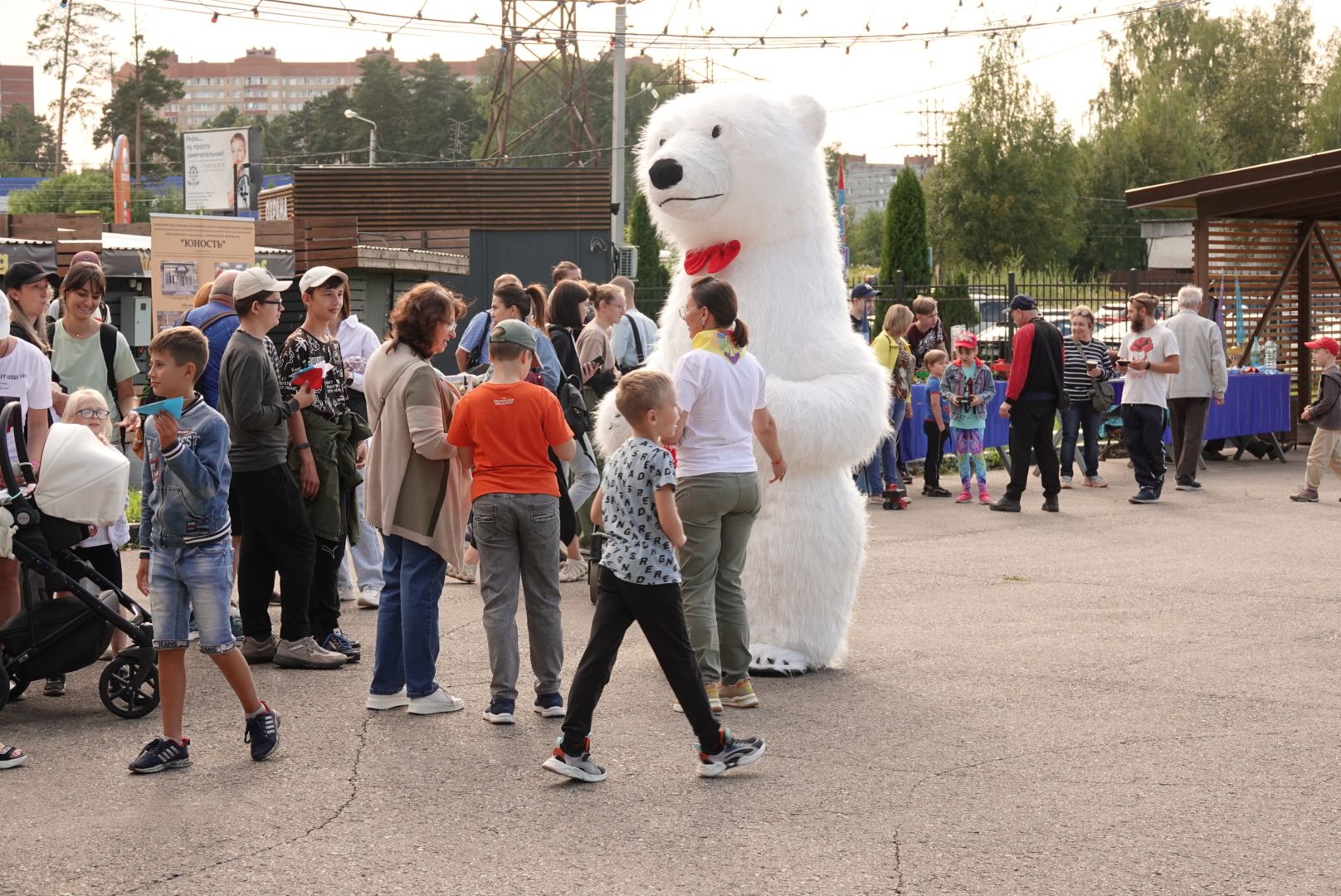 Сергиево-Посадский городской округ, Сергиев Посад, Парк, Скитские пруды, День флага, Праздник, Дети