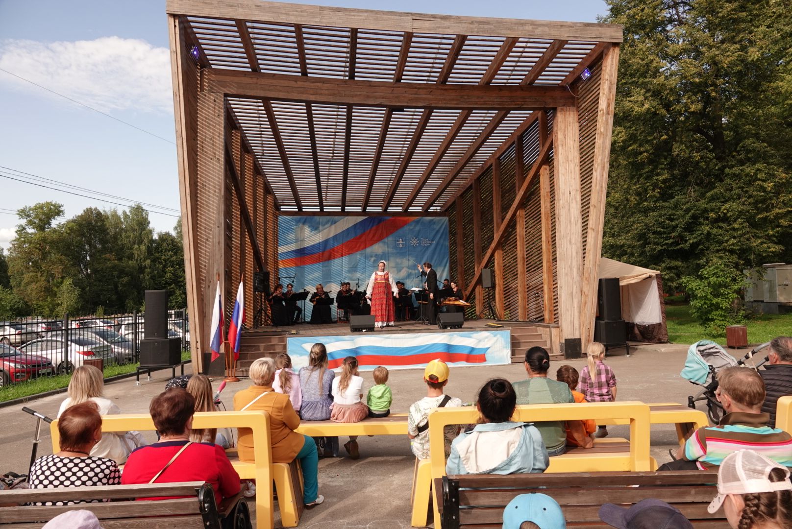 Сергиево-Посадский городской округ, Сергиев Посад, Парк, Скитские пруды, День флага, Праздник, Дети