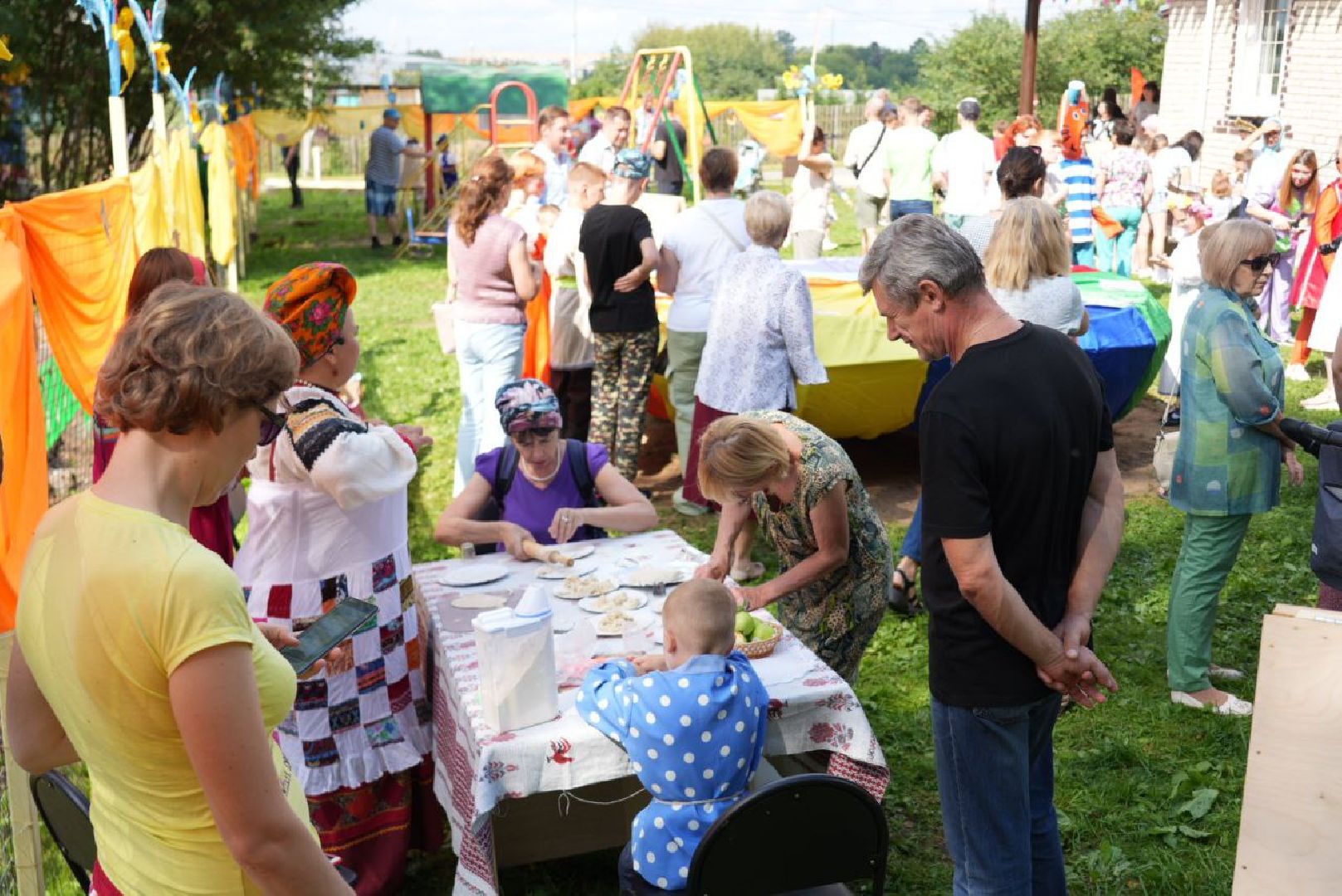 Сергиево-Посадский городской округ, Сергиев Посад, Праздник, Жители, Традиции, Пироги, Дети
