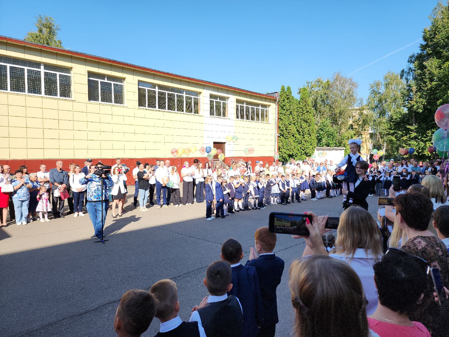 Кашира, СОШ №4, День знаний, 1 сентября, первоклассники