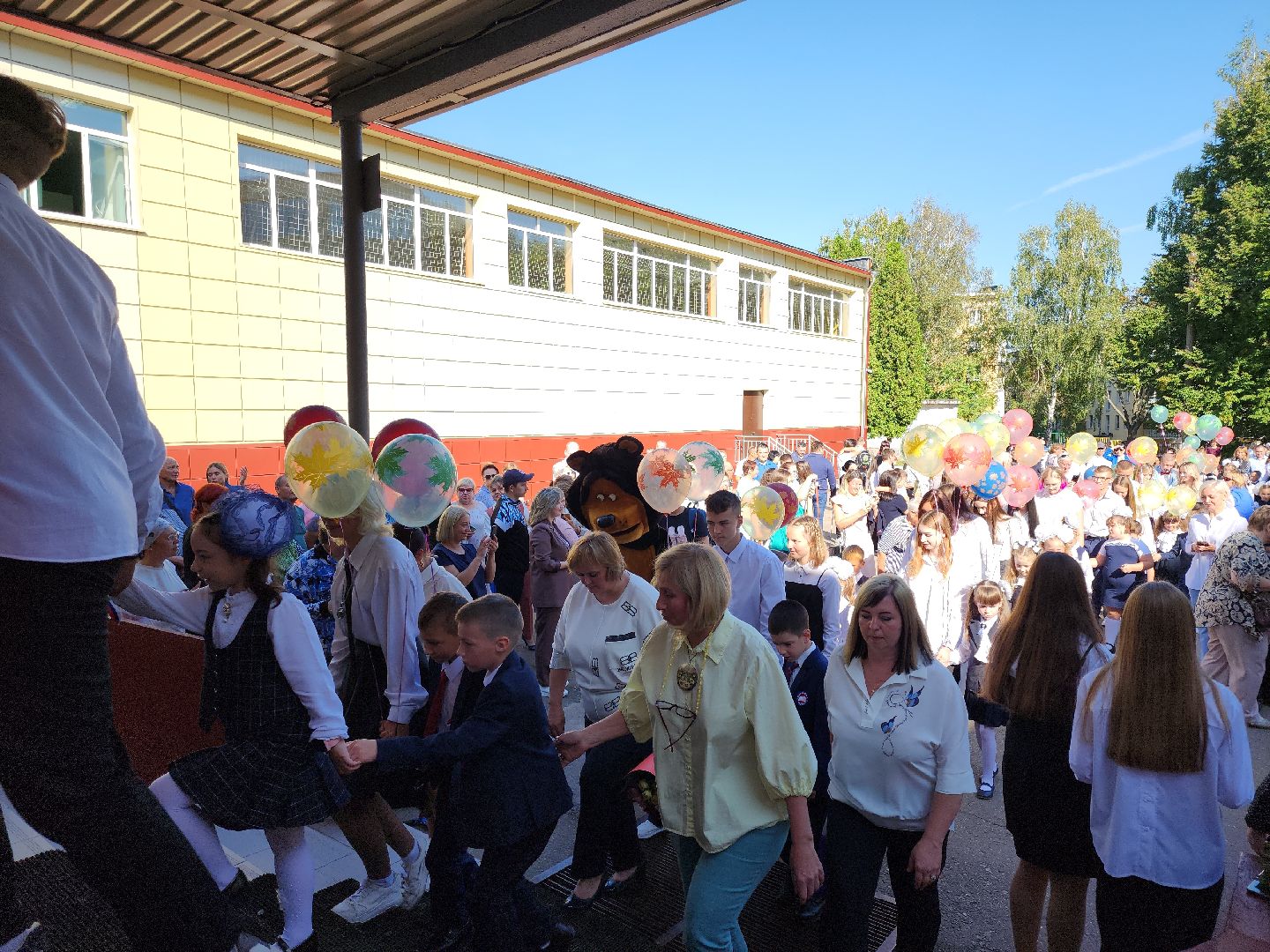 Кашира, СОШ №4, День знаний, 1 сентября, первоклассники