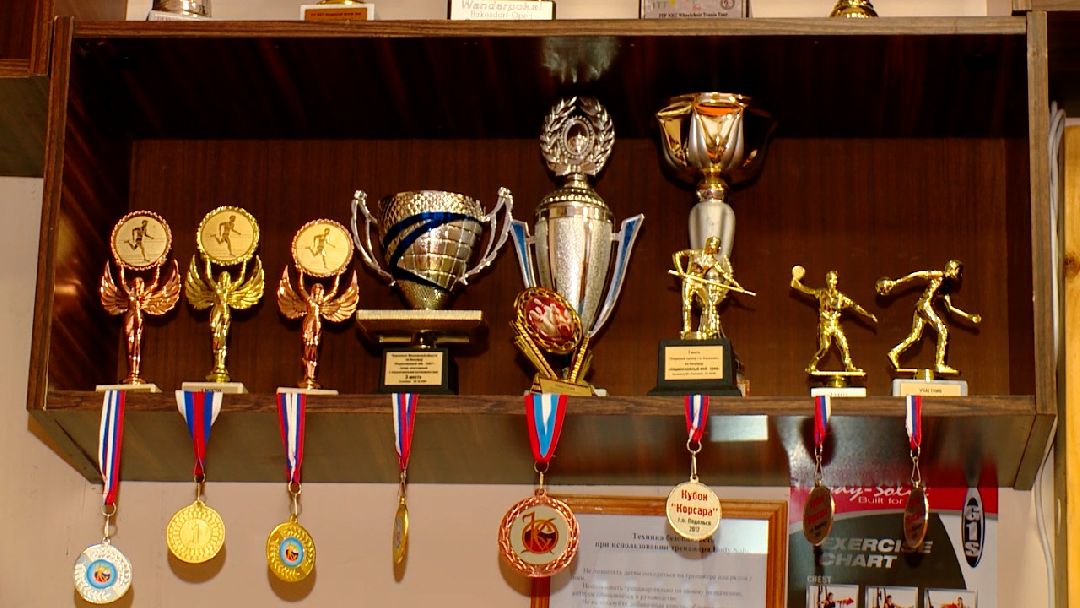 спорт, пауэрлифтиг, многоборье, параолимпийцы, тренировки, инвалиды, Денис Пупышев, Реутов