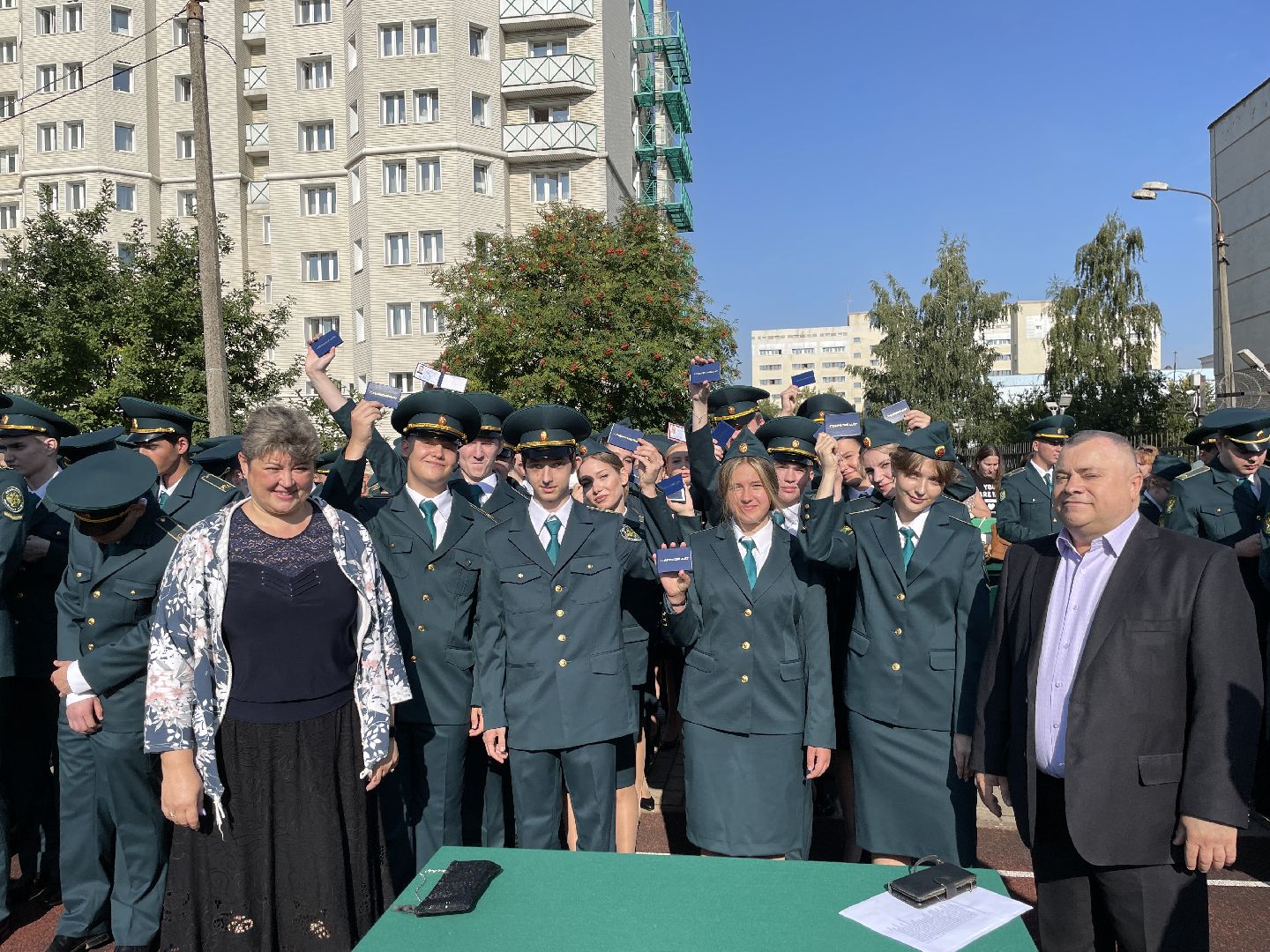 Студенты, День знаний, таможня, жители