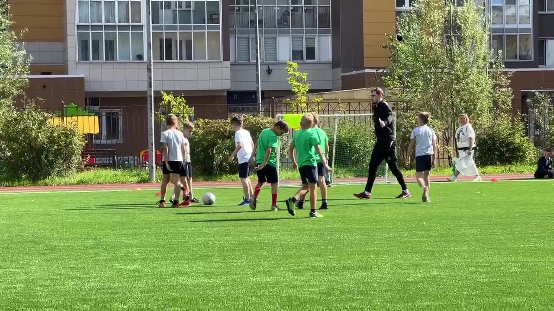 Реутов, образование, стадион, реконструкция