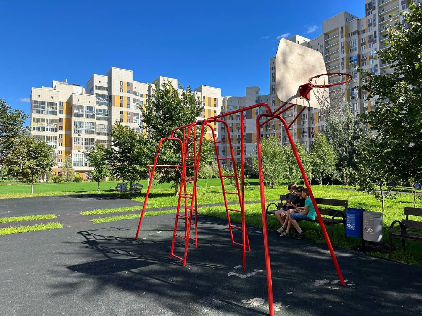 Реутов, образование, стадион, реконструкция