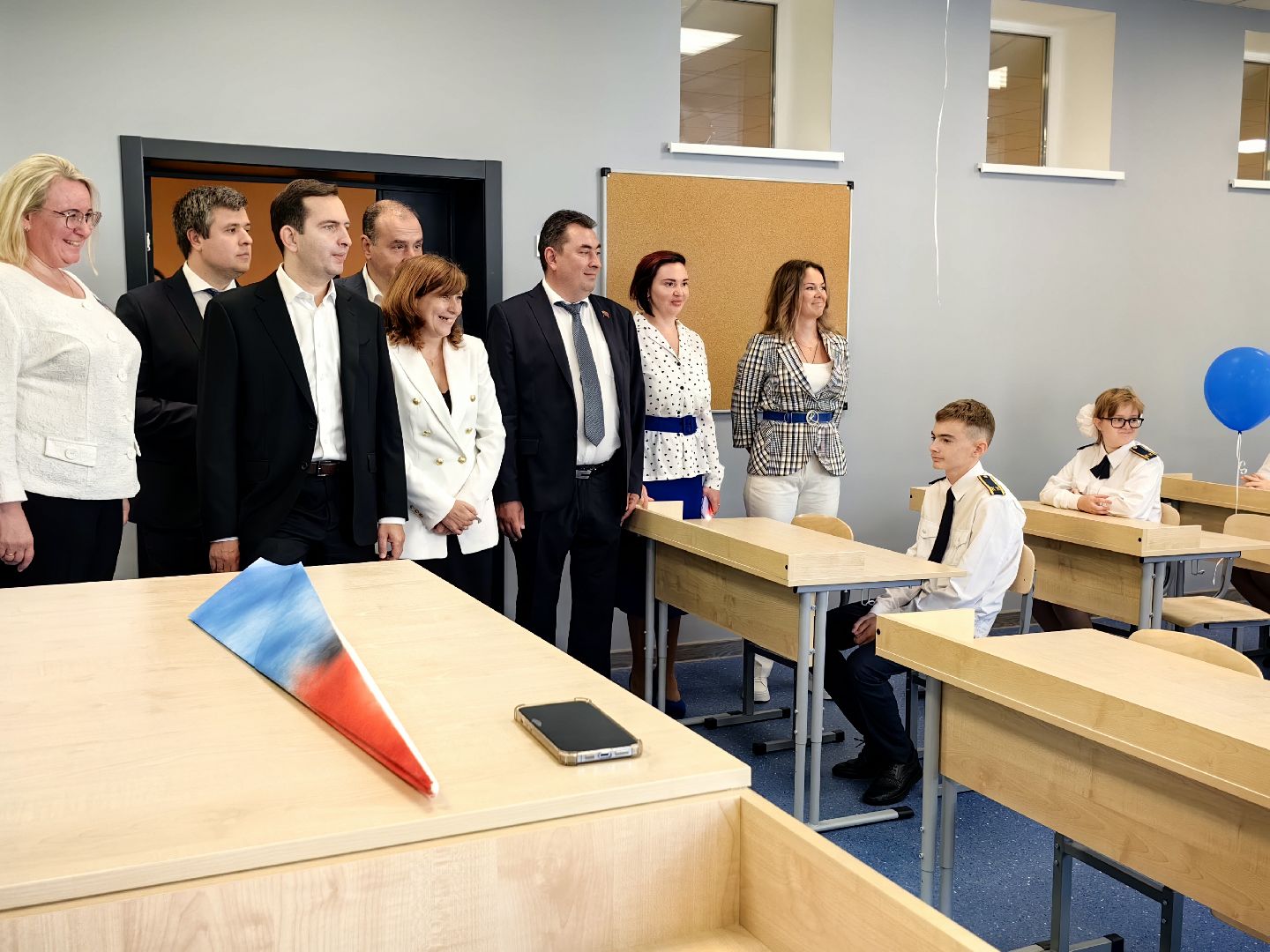 Школа, классы, ученики, кабинеты, мероприятия, спортзал