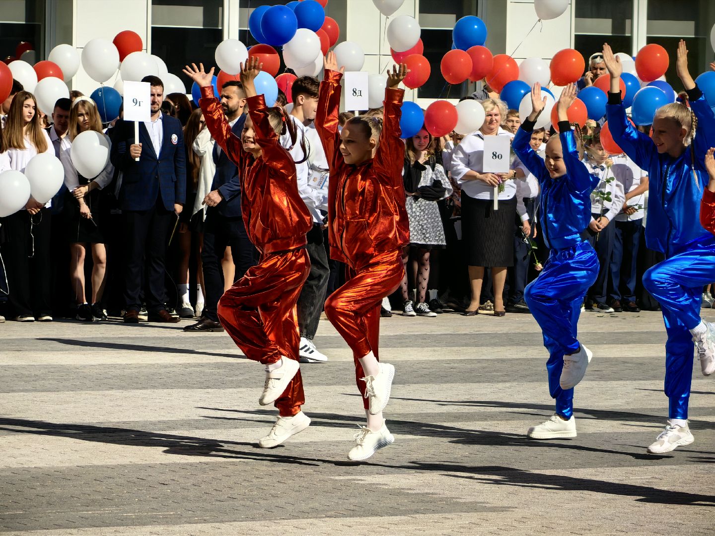 Школа, классы, ученики, кабинеты, мероприятия, спортзал