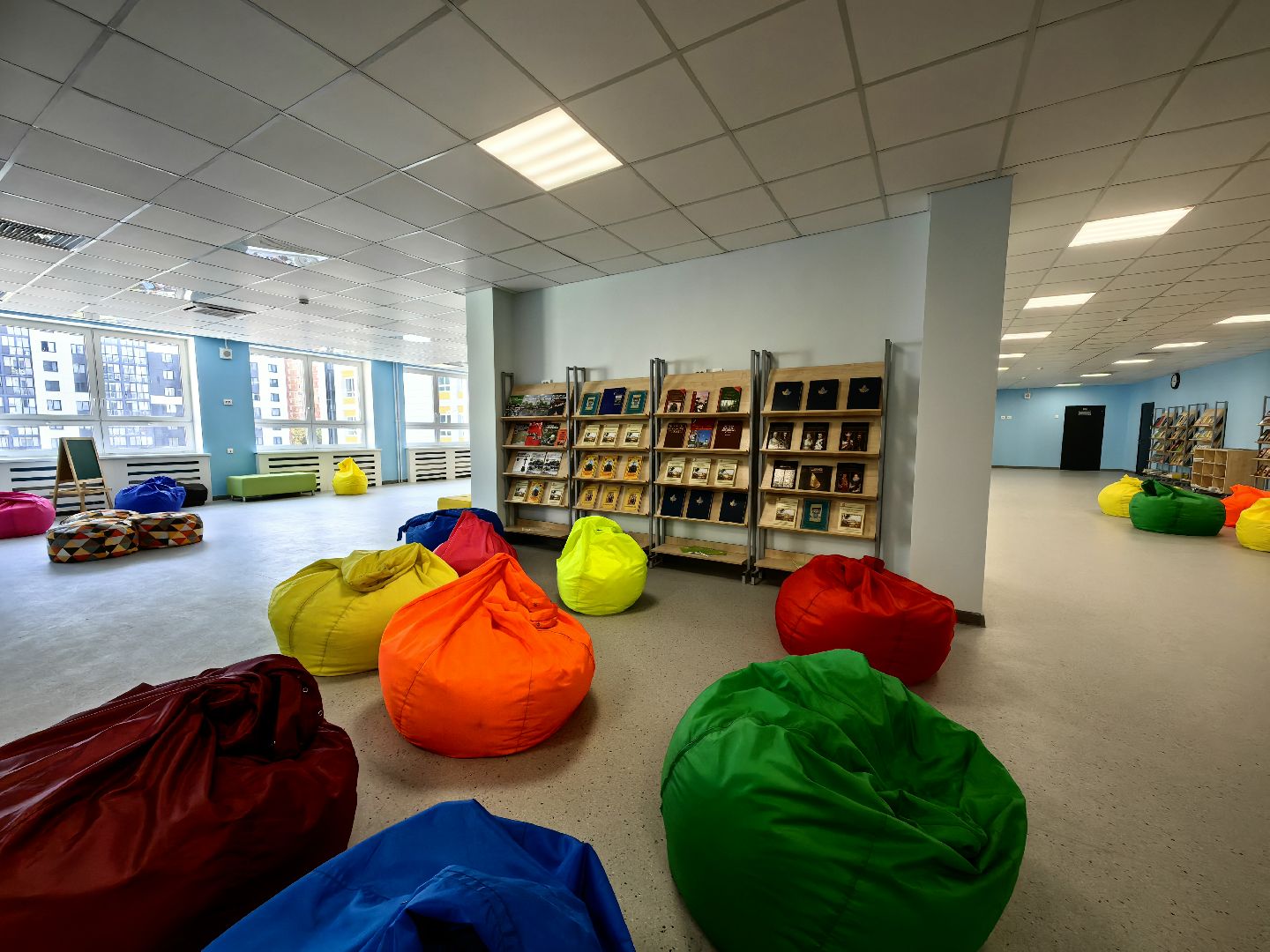 Школа, классы, ученики, кабинеты, мероприятия, спортзал