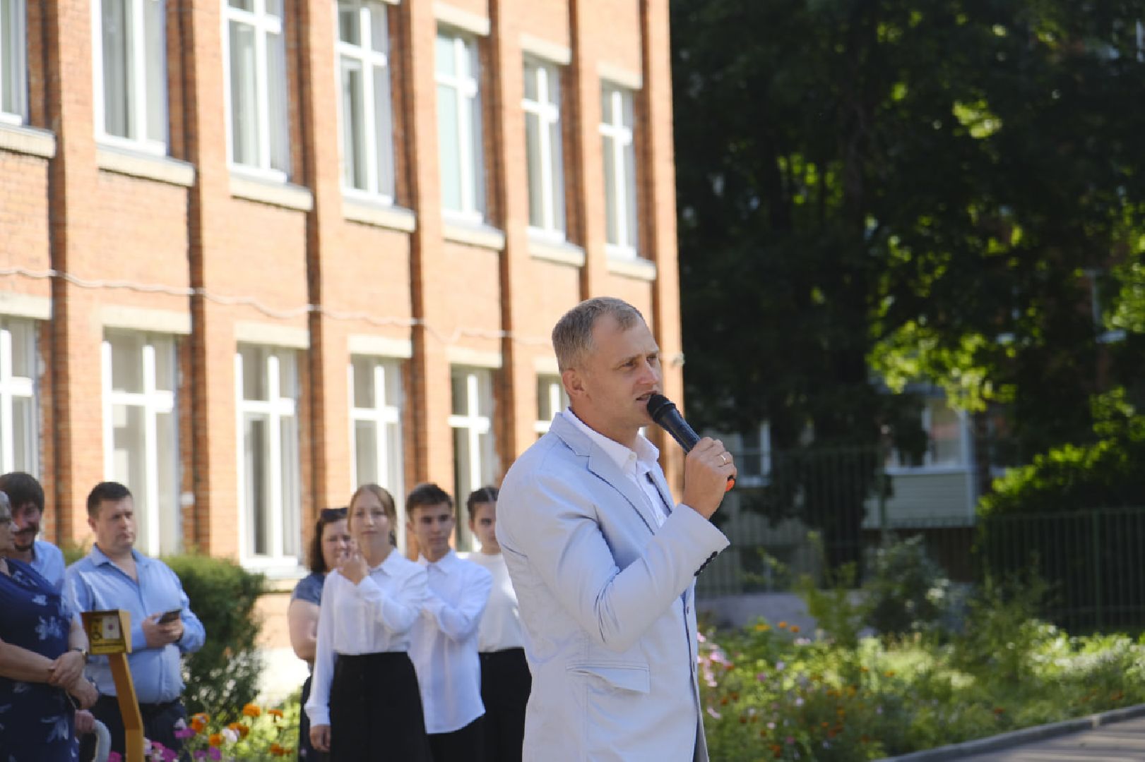 Пущино, образование