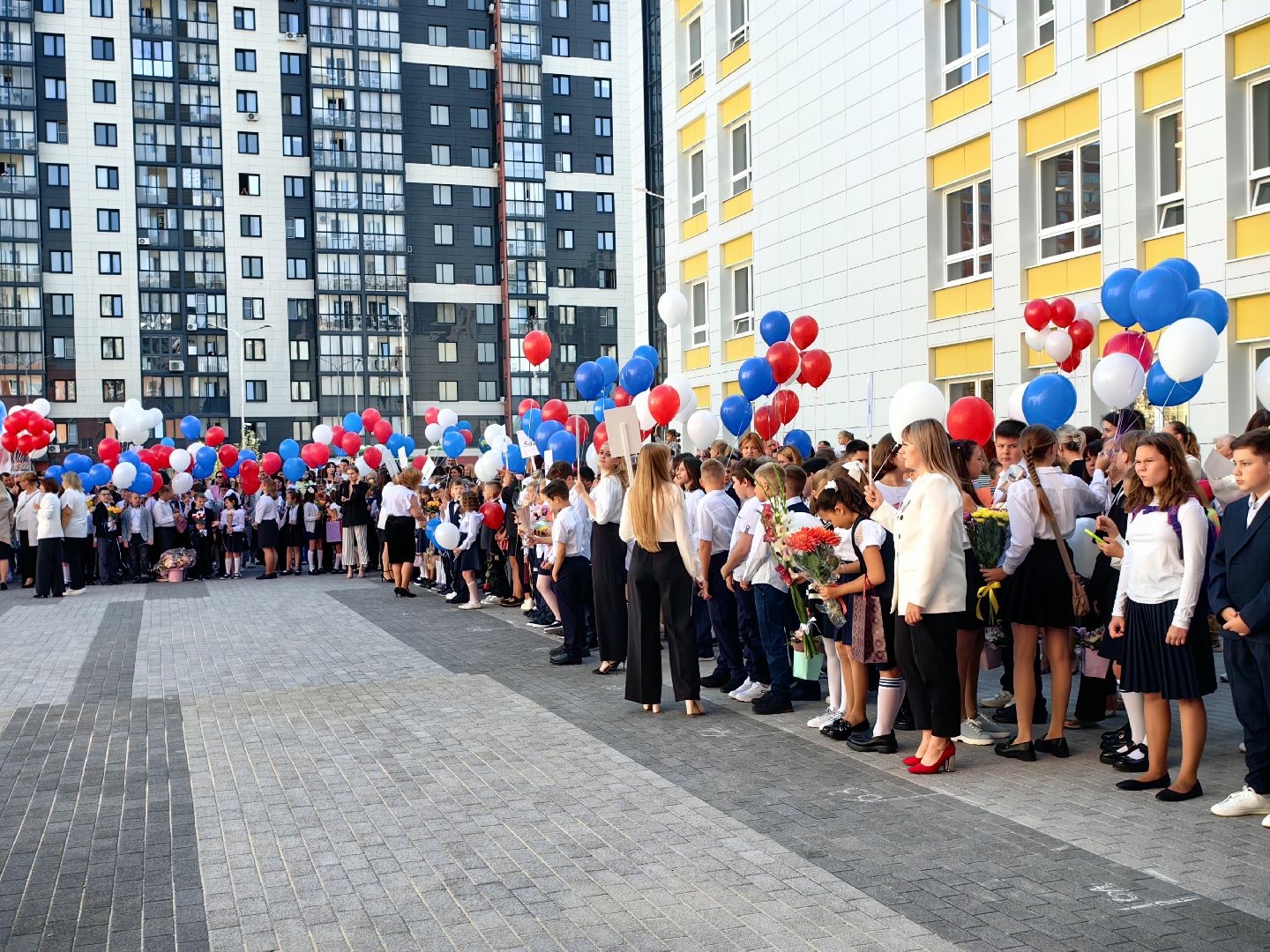 Первый класс, День Знаний, парта, событие, первый звонок