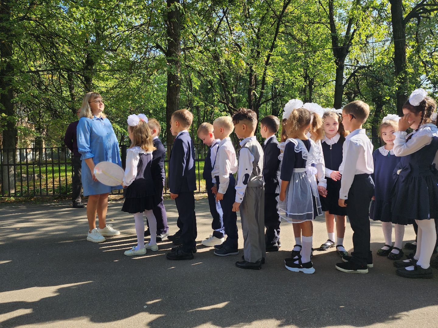 благотворительность, благотворительная акция, меценат, образование, школа №5, серпухов, юлия ивлиева,