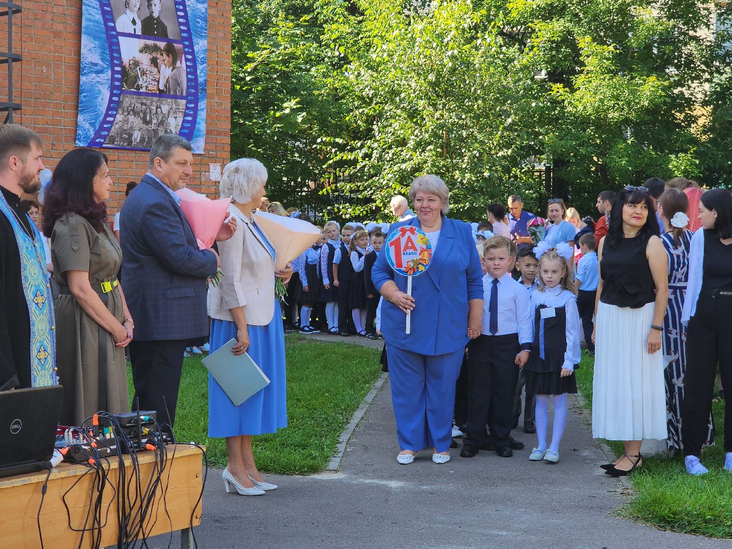благотворительность, благотворительная акция, меценат, образование, школа №5, серпухов, юлия ивлиева,