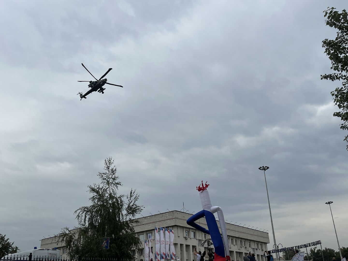 Вертолёты, выступление, праздник, событие