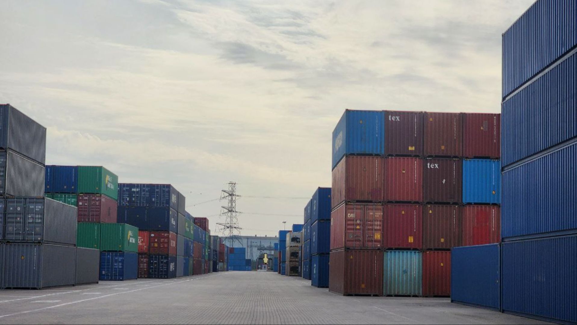 Дмитров, ТЛЦ Белый Раст, Чжаоцин, Китай