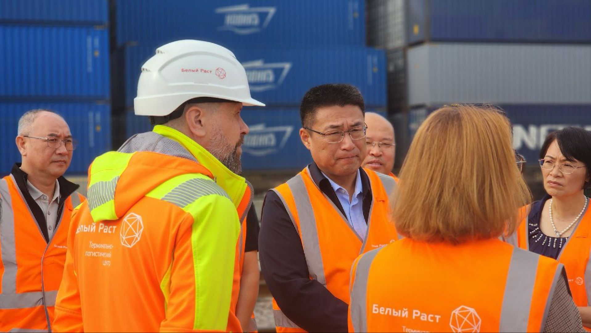 Дмитров, ТЛЦ Белый Раст, Чжаоцин, Китай