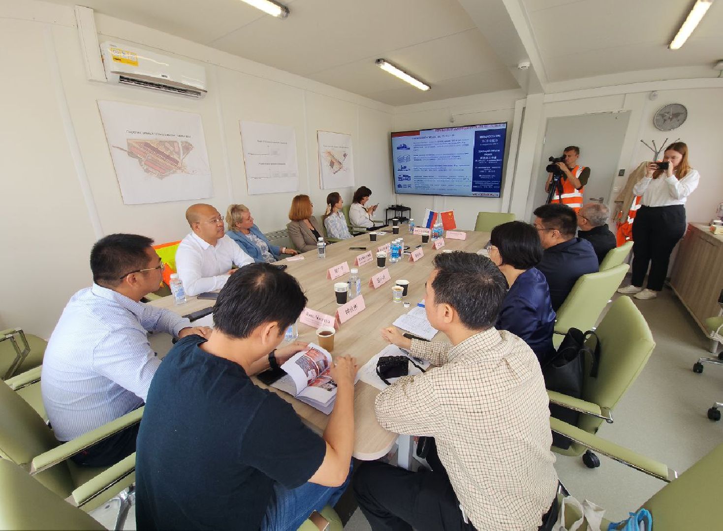 Дмитров, ТЛЦ Белый Раст, Чжаоцин, Китай