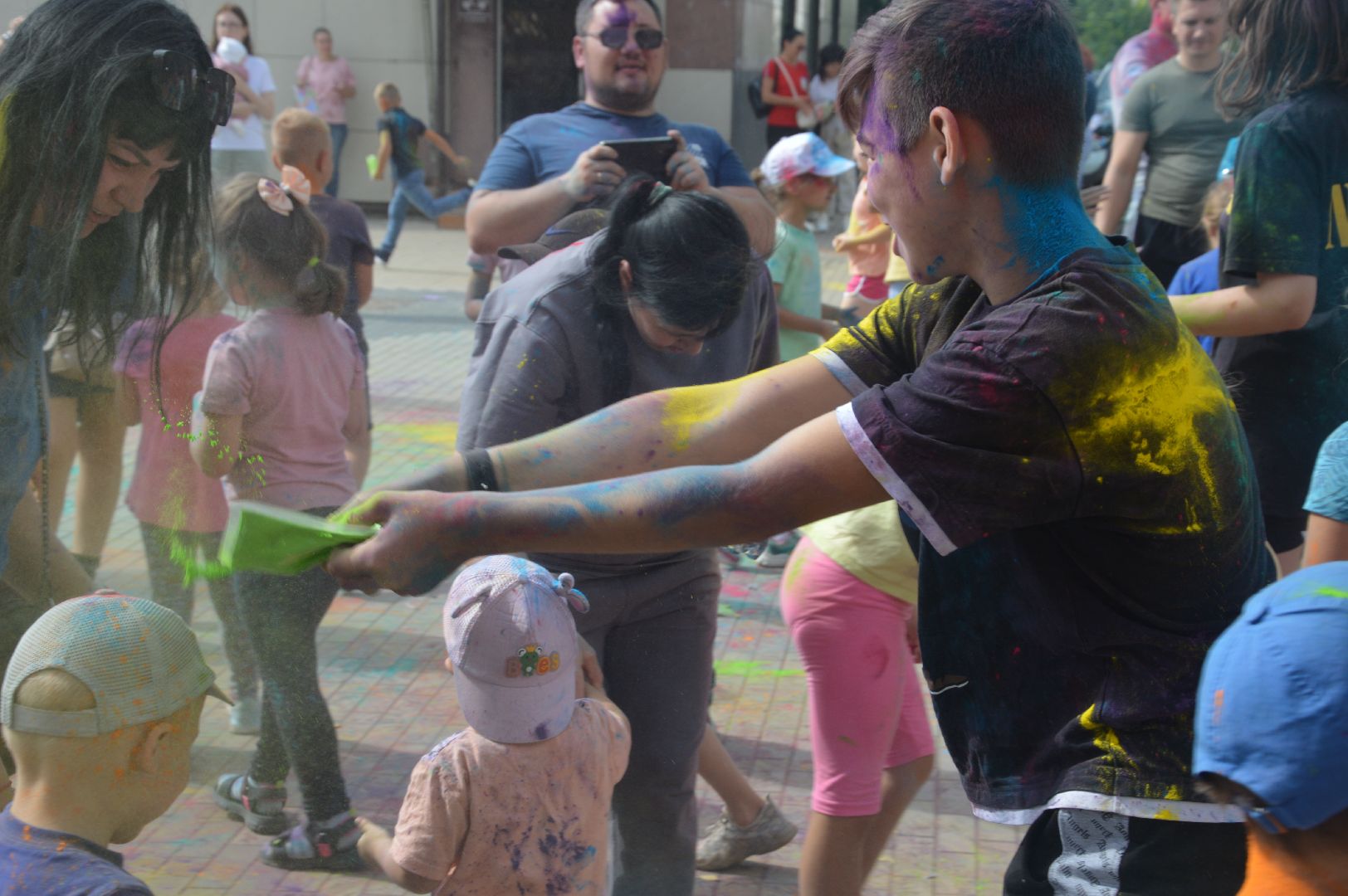 Шатура, краски осени, осень, краски холи, праздник,