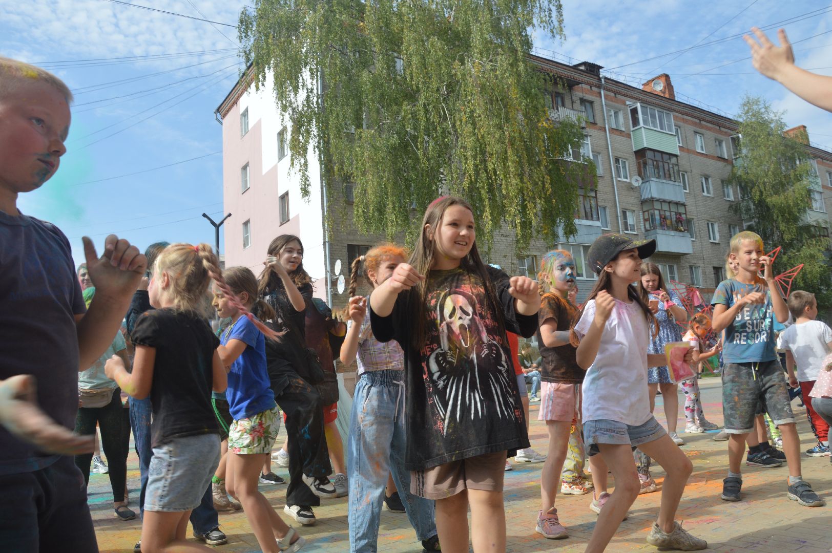 Шатура, краски осени, осень, краски холи, праздник,